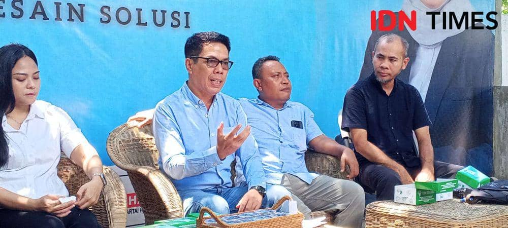 Juru Bicara Iqbal-Dinda, Adhar Hakim. (IDN Times/Muhammad Nasir)