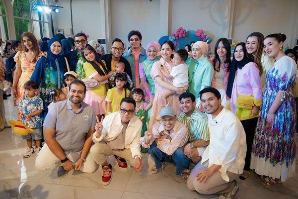 Deretan Artis yang Jadi Tamu di Pesta Ulang Tahun Pertama Azura