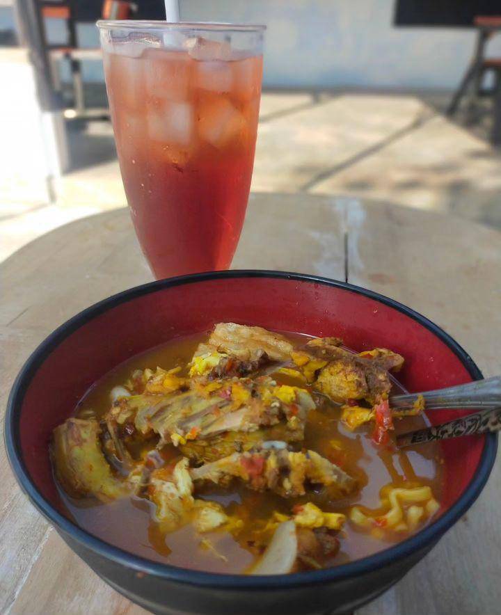 Seblak tulang ayam. Instagram.com/poskopi.co