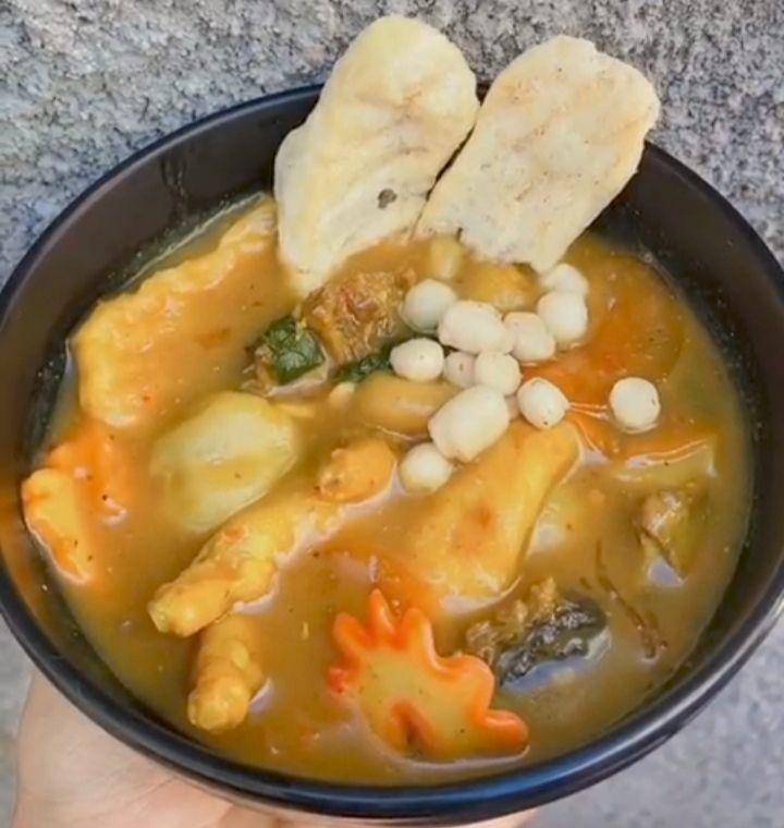 Seblak ceker. Instagram.com/fruitcis_salad