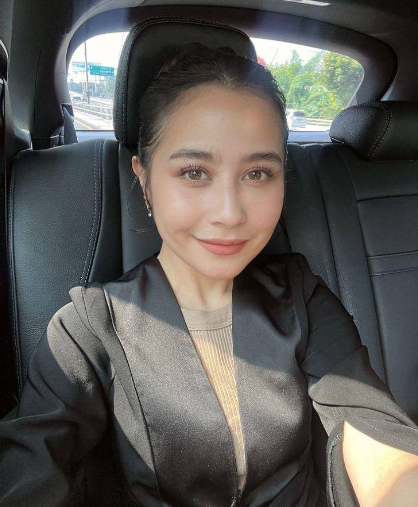 biodata dan profil Prilly Latuconsina (Instagram.com/prillylatuconsina96)