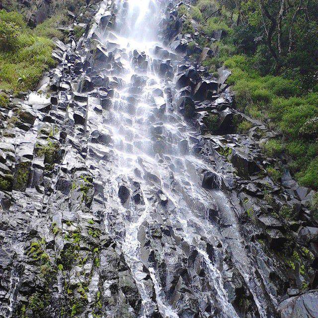 Air Terjun Pundak Kiwo. instagram.com/nabila_afira