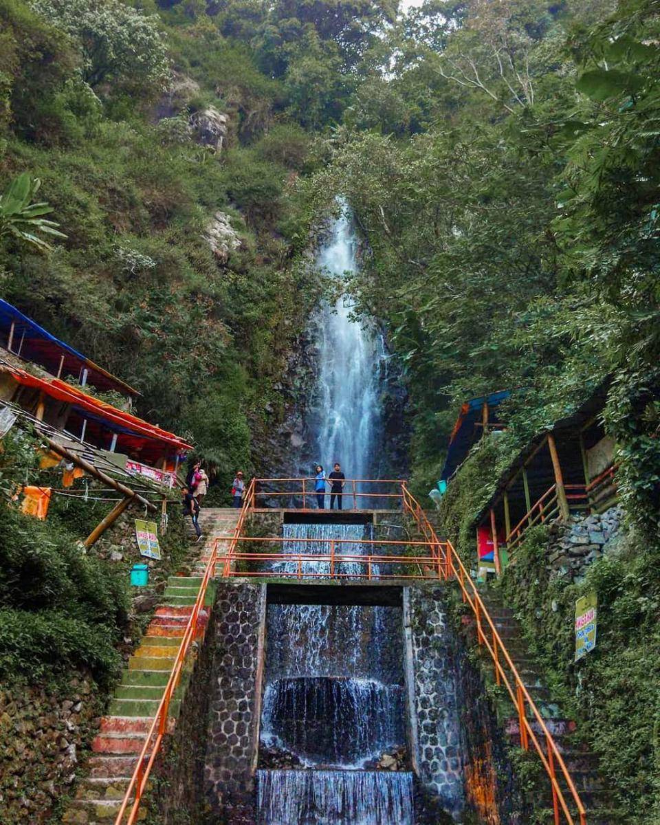 Air Terjun Tirtasari. instagram.com/wisatamagetan