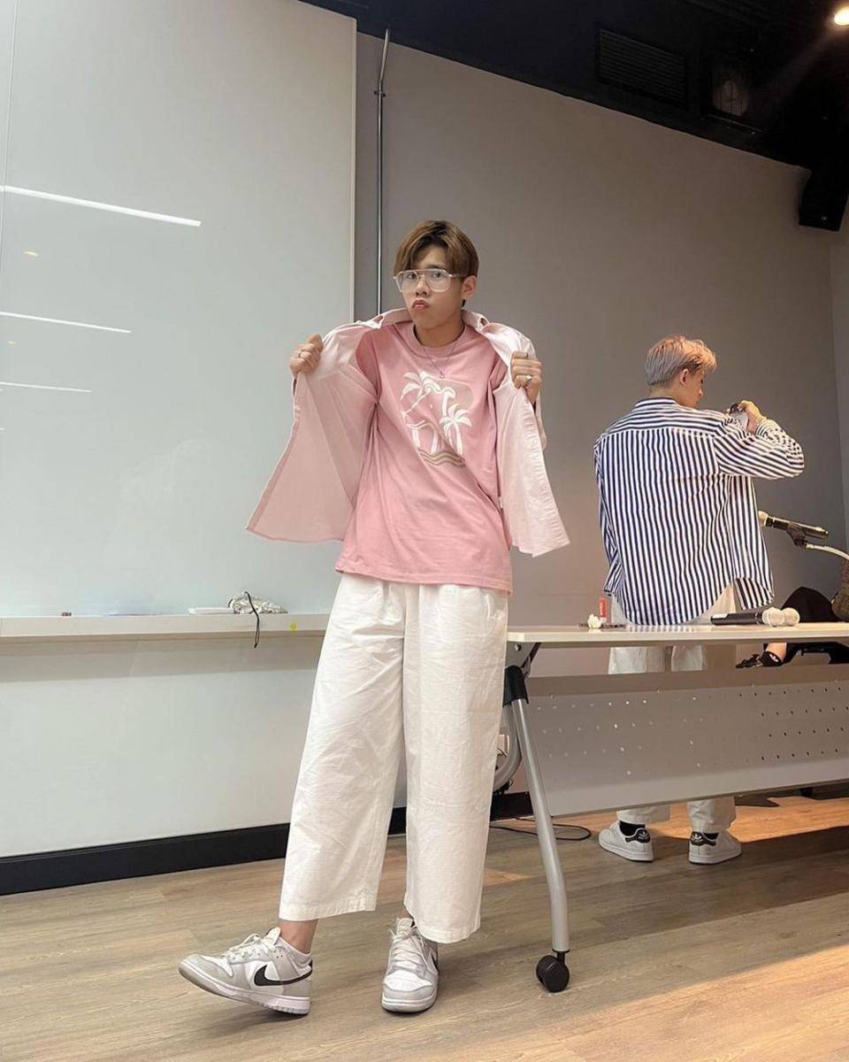 outfit layering ala Tui Chayatorn LYKN (Instagram.com/m.tuiiii)