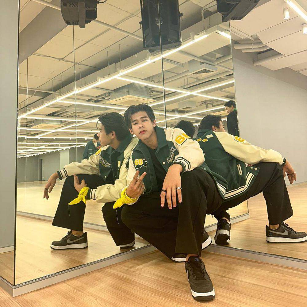 outfit layering ala Tui Chayatorn LYKN (Instagram.com/m.tuiiii)