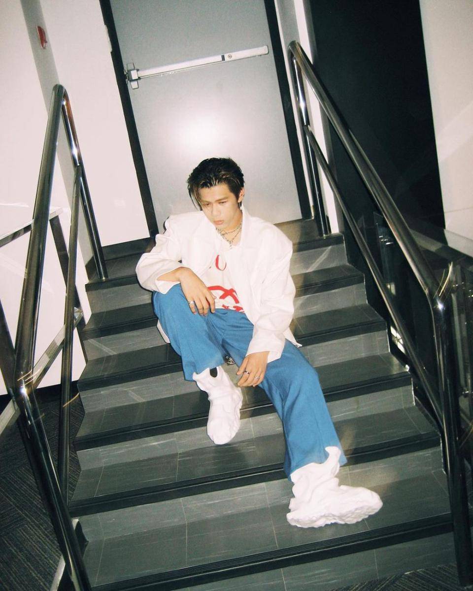 outfit layering ala Tui Chayatorn LYKN (Instagram.com/m.tuiiii)