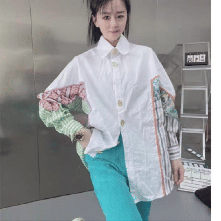 potret ide kemeja motif yang colorful dengan look manis (instagram.com/dearlove.fashion)