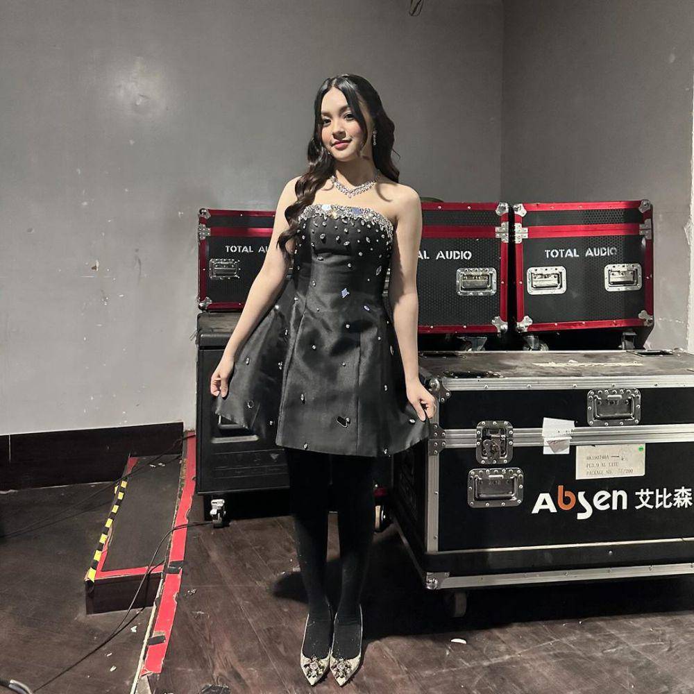 koleksi dress pesta ala Eca Aura (instagram.com/elsaajapasal)