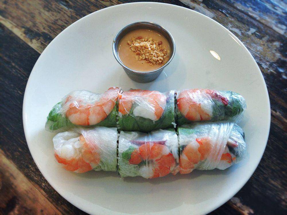 ilustrasi vietnamese spring roll (commons.wikimedia.org/T.Tseng)
