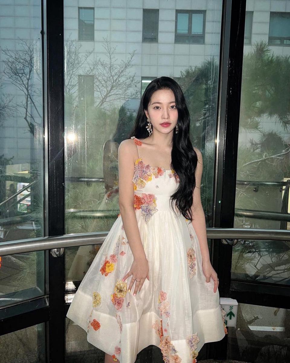 Yeri Red Velvet (instagram.com/yerimiese)