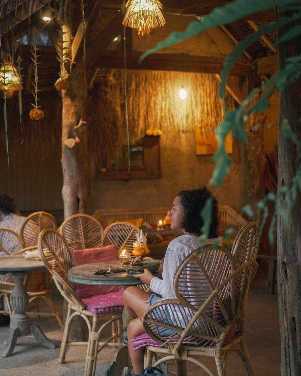 Yellow Flower Cafe (instagram.com/yellowflowercafe)