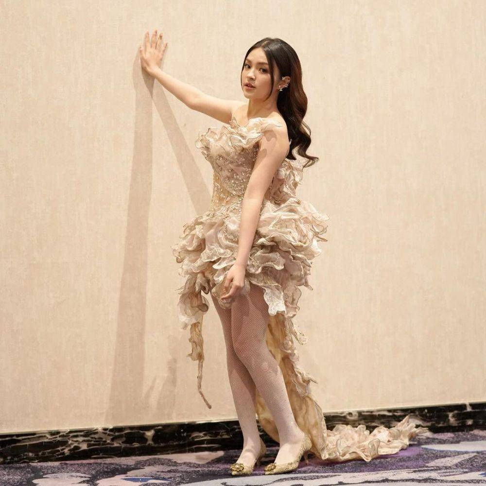 koleksi dress pesta ala Eca Aura (instagram.com/elsaajapasal)