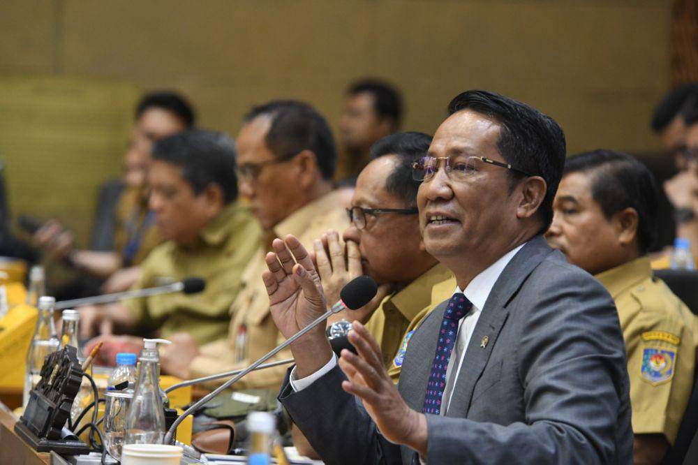 Menteri Hukum Supratman Andi Agtas rapat bersama Baleg DPR (dok. Humas Kementerian Hukum)