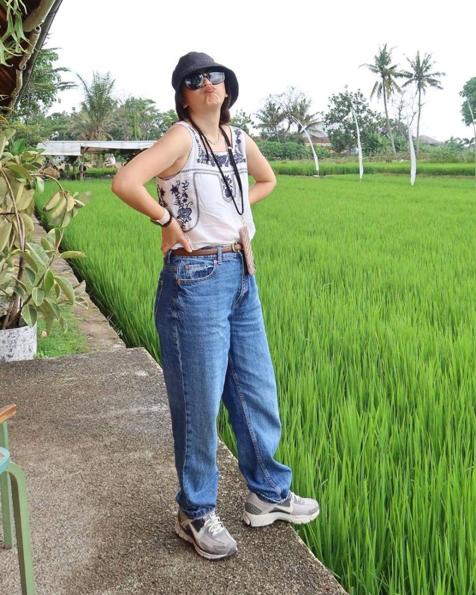 OOTD Jennifer Arnelita (instagram.com/jenniferarnelita)