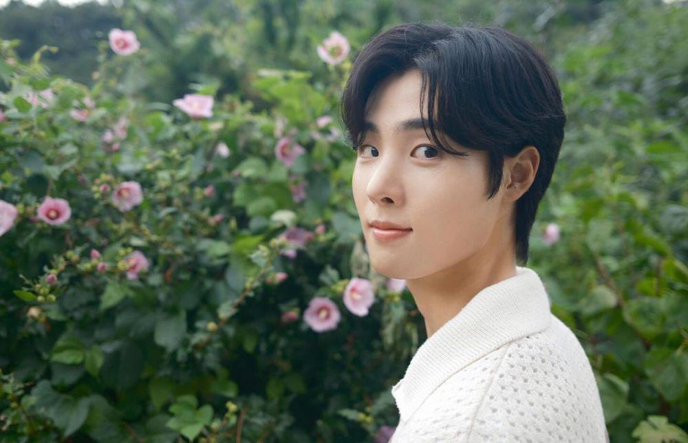 Ha Min Hyeok di balik layar drama Brewing Love (instagram.com/hahminhyeok)