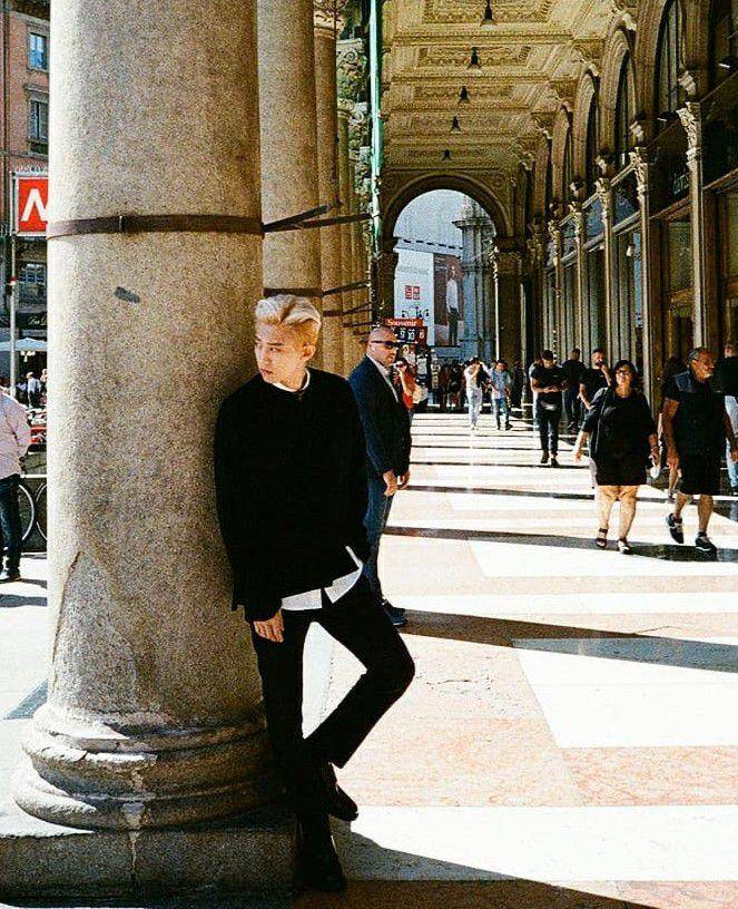 referensi street style ala Chanyeol EXO (instagram.com/real__pcy)