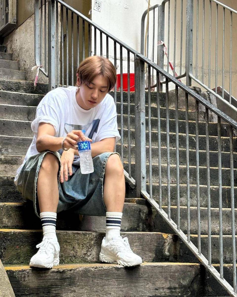 gaya daily outfit ala Chanyeol EXO (instagram.com/real__pcy)