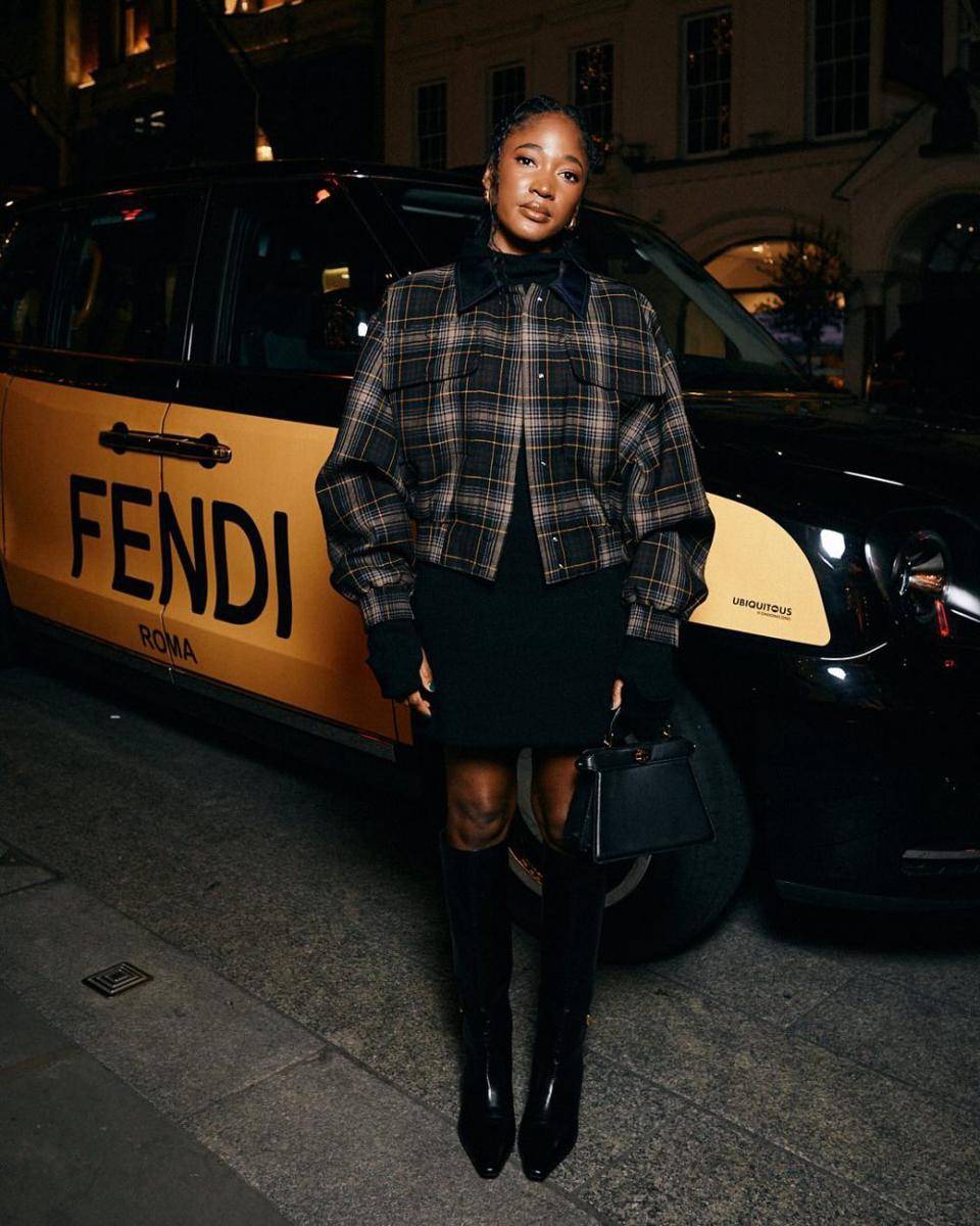 look selebriti dalam perayaan FENDI Winter Holiday Collection (instagram.com/fendi)