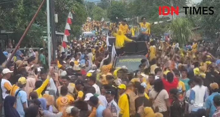 Foto saat kampanye Paslon Yandi-Ros di Bolo, Minggu (17/11/2024) (Dok/Istimewa)