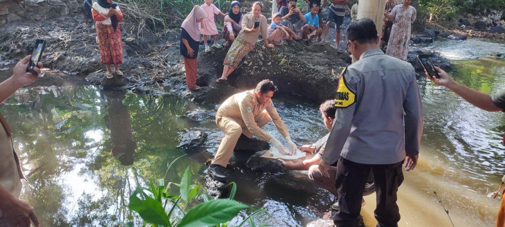 Penemuan Orok Bayi Diduga Hasil Aborsi Gegerkan Warga Lombok Tengah