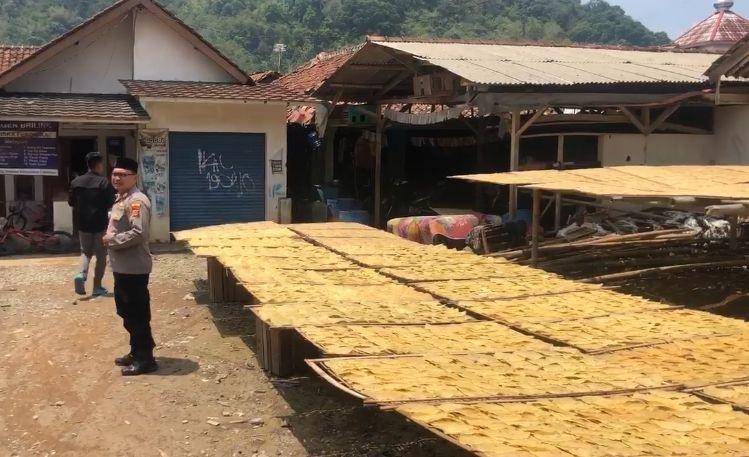 Produsen enye di Sukabumi (IDN Times/Fatimah)