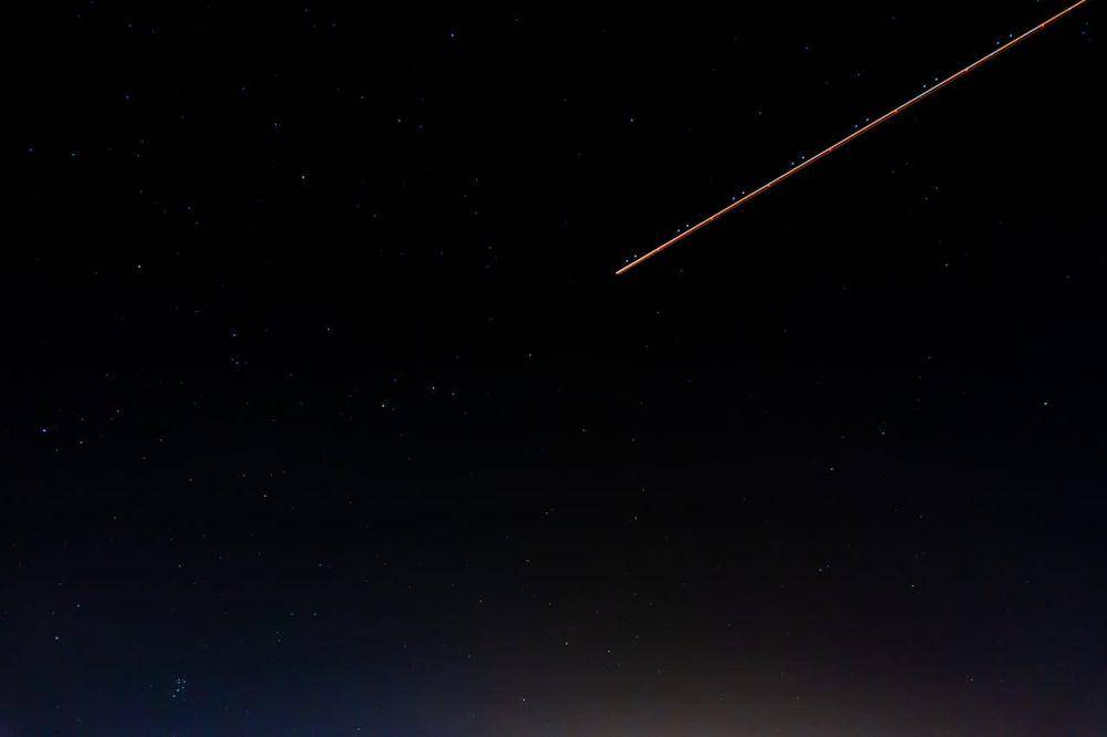 ilustrasi meteor (pexels.com/Achraf Alan)