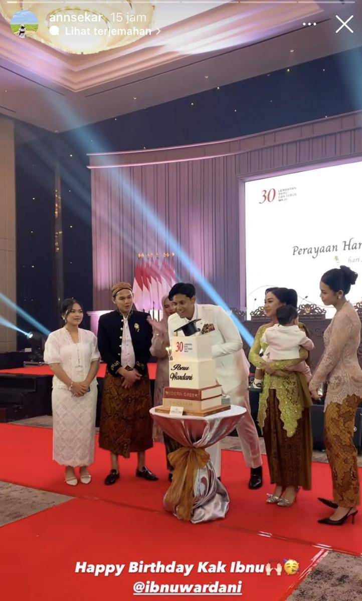 potret ultah ke-30 Ibnu Wardani (Instagram.com/annsekar)