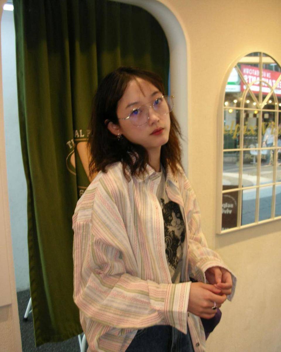 Lee Yoo Mi (instagram.com/leeyoum262)