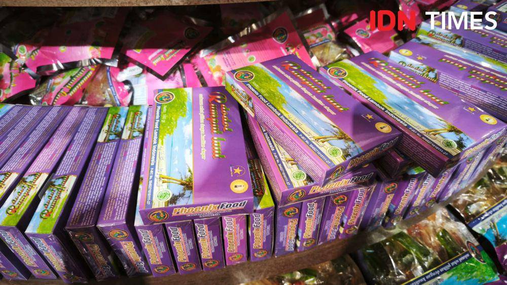 Potret dodol rumput laut (IDN Times/Dhiya Awlia Azzahra)