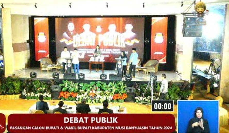 Kecewa karena rundown acara tidak sesuai kesepakatan. (YouTube KPU Muba)