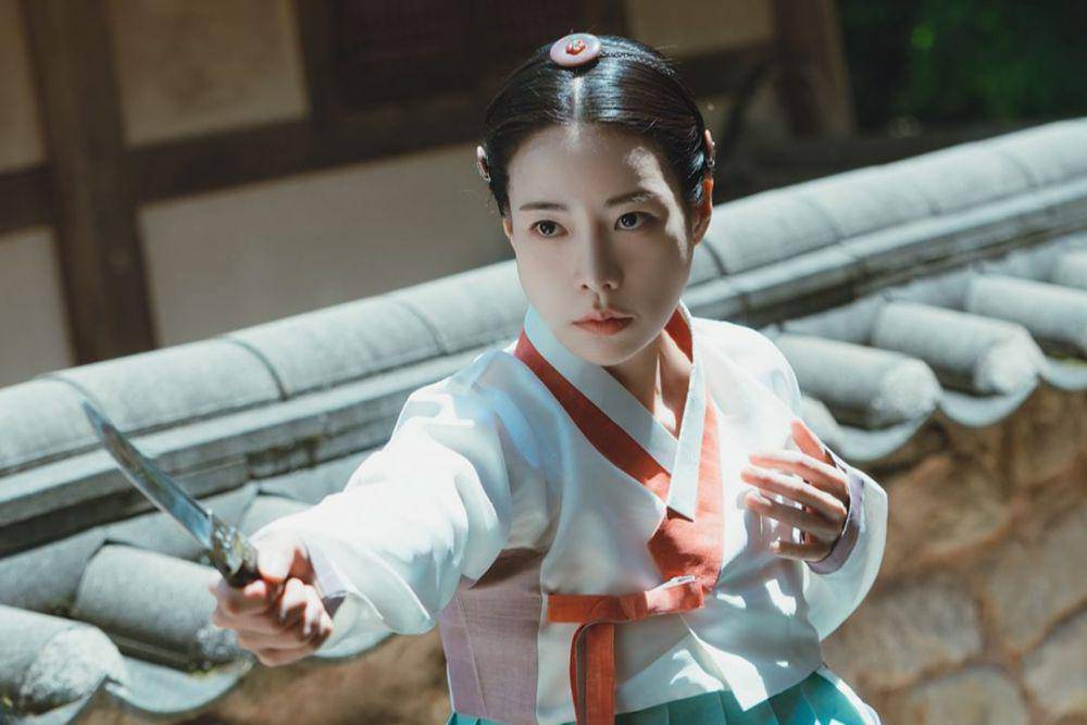 potret Lim Ji Yeon dalam drama Korea The Tale of Lady Ok (dok. JTBC)