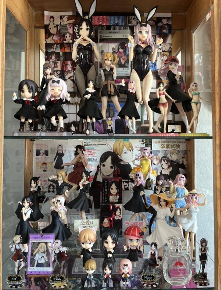 potret koleksi Kaguya-sama: Love Is War (reddit.com/user/ShuchiinsFinest)