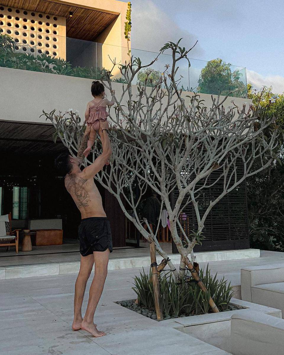 potret hangat Kevin Diks bersama keluarga (instagram.com/kevindiks2)