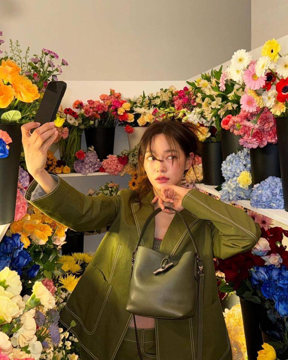 Kim Se-jeong (instagram.com/clean_0802)