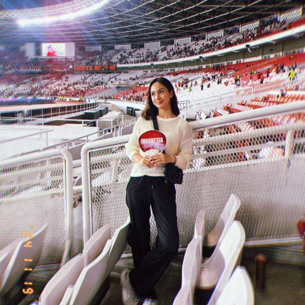 potret Nasya Marcella nonton timnas di GBK (instagram.com/nasyamarcella)