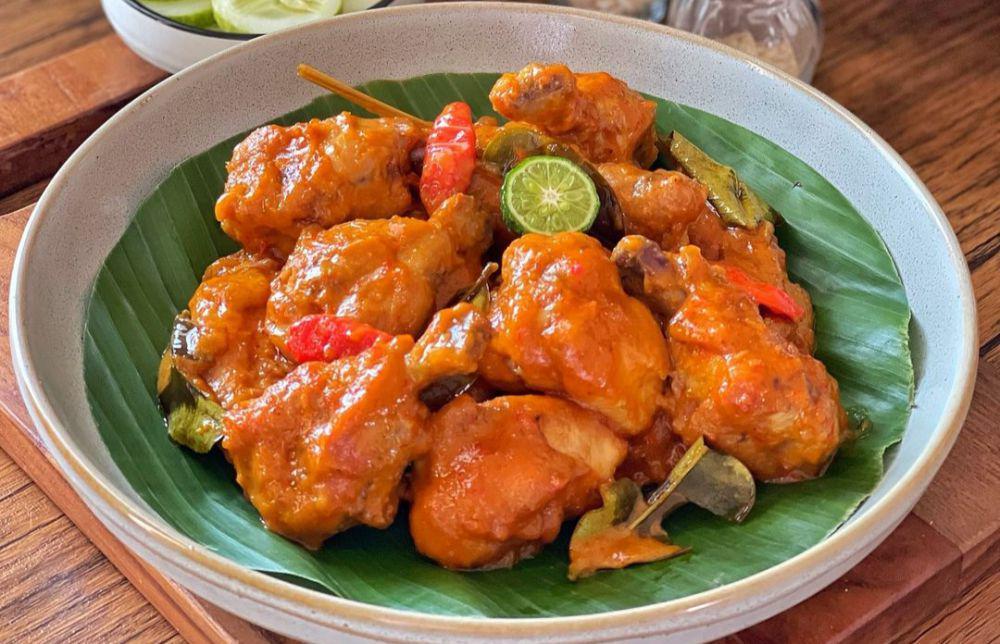 Resep Ayam Besengek Khas Jepara, Wangi Bumbunya Menggoda