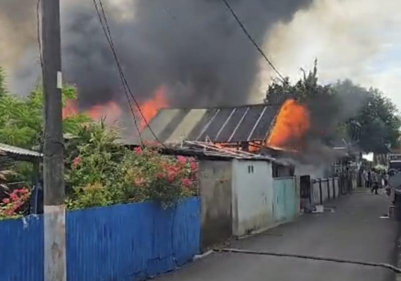 Lansia Tuna Netra di Makassar Tewas Terbakar di Dalam Rumahnya