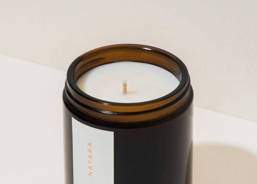 ilustrasi lilin aromaterapi (unsplash.com/candlesbyluma)
