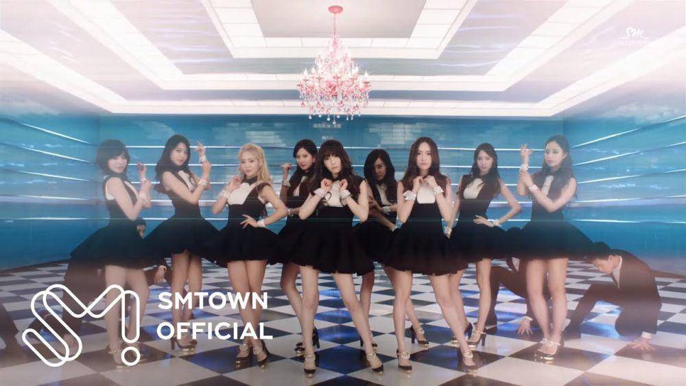 Music Video Mr. Mr. - Girls Generation (youtube.com/@SMTOWN)