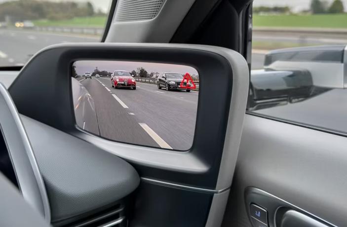 Kenapa Spion Mobil Gak Boleh Diganti Kamera?