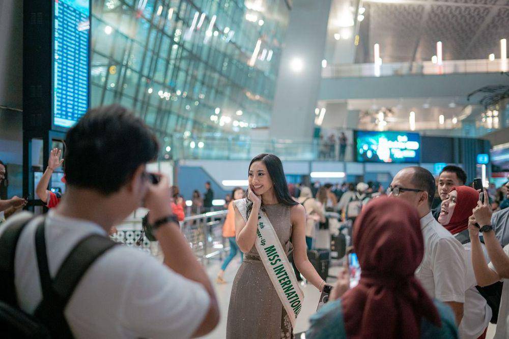 Potret Kepulangan Sophie Kirana Usai Ajang Miss International 2024 (Instagram.com/officialputeriindonesia)