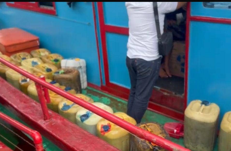Barang bukti BBM subsidi yang diamankan Polresta Padang (Foto: Dok Polresta Padang)