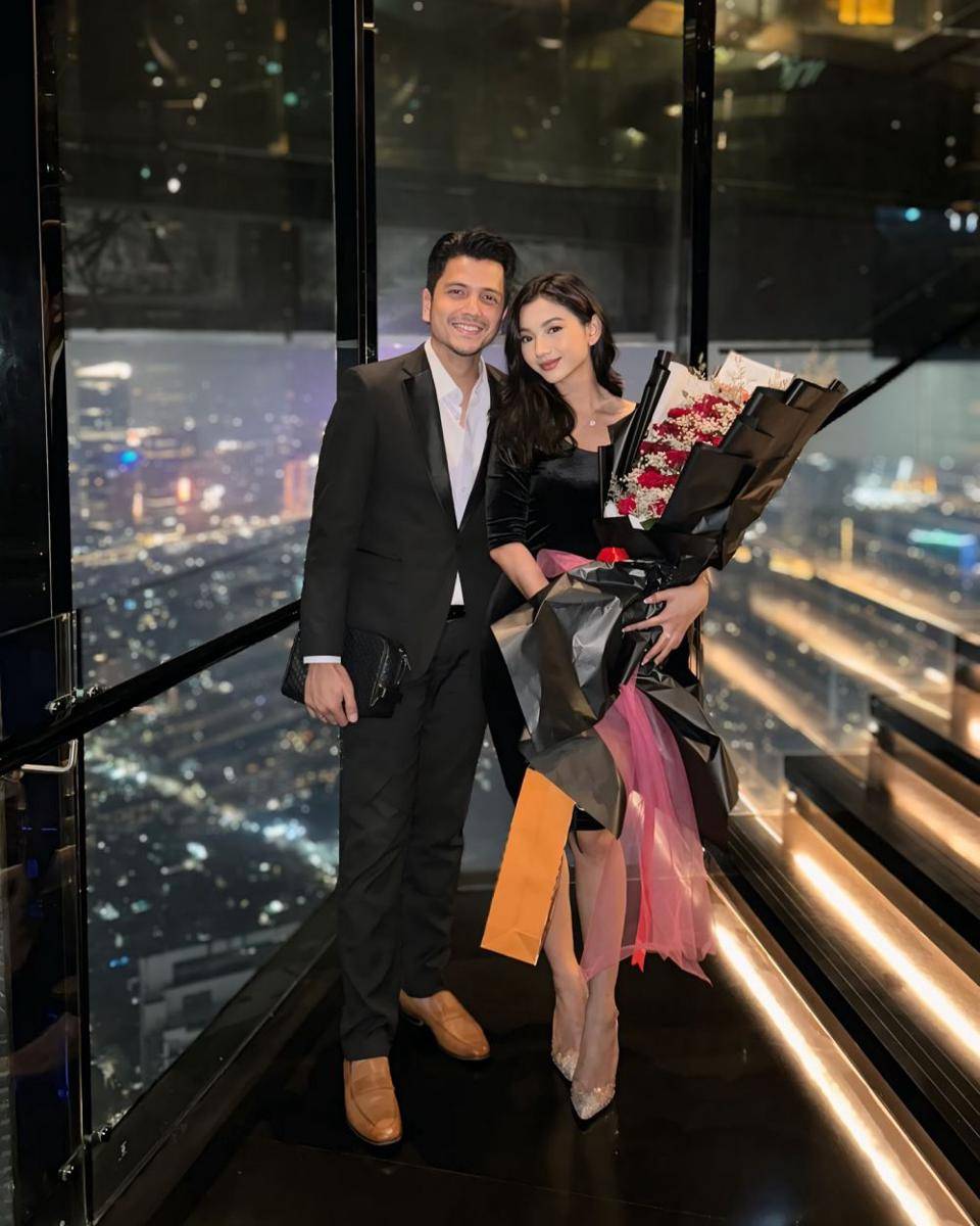 potret anniversary ke-2 pernikahan Glenca Chysara dan Rendi Jhon (instagram.com/glenchachysaraofficial)
