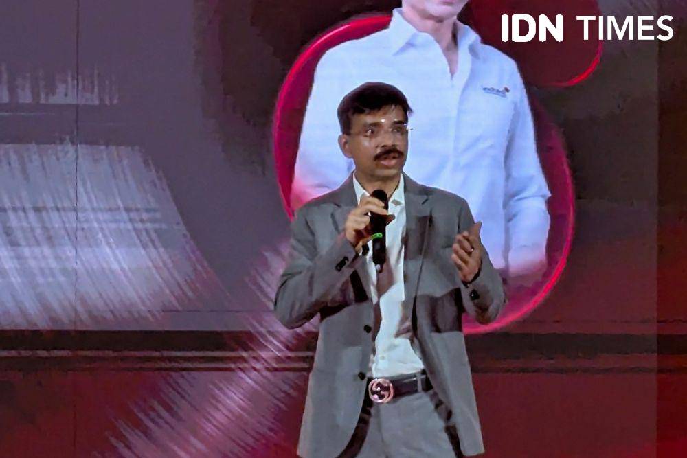 Ritesh Kumar Singh, Director and Chief Commercial Officer Indosat Ooredoo Hutchison (IDN Times/Misrohatun)