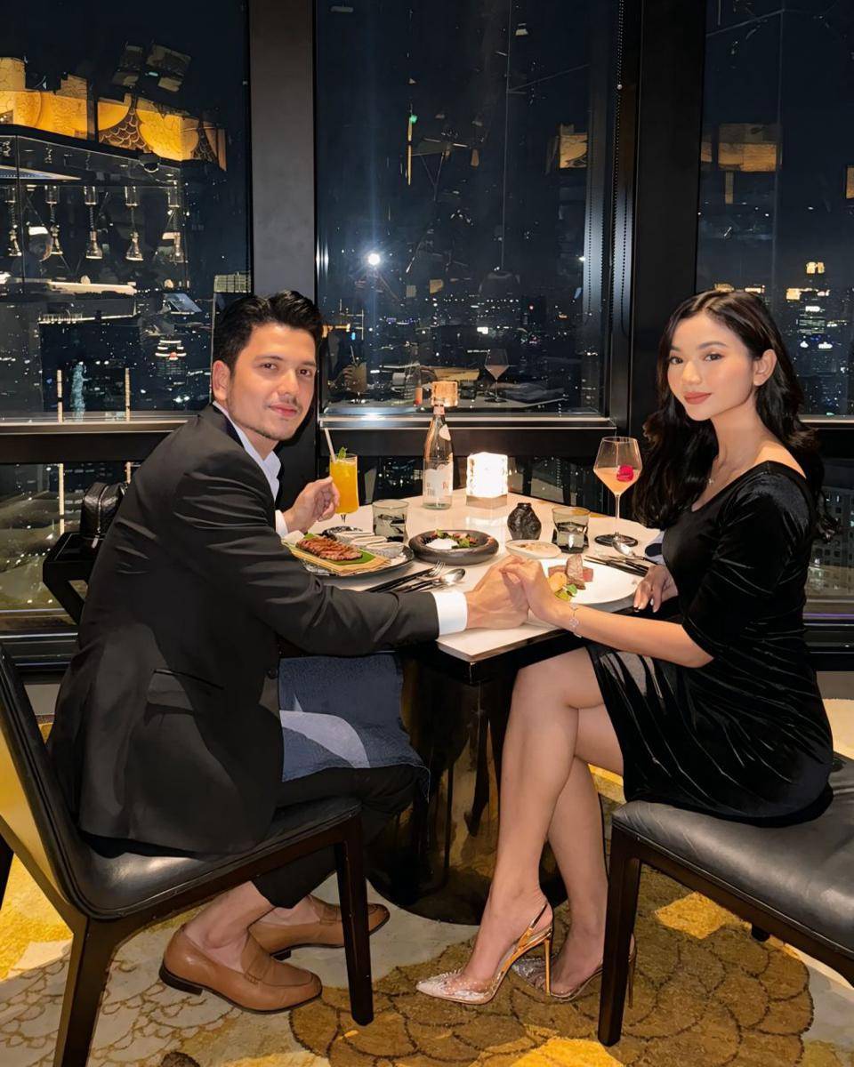 potret anniversary ke-2 pernikahan Glenca Chysara dan Rendi Jhon (instagram.com/glenchachysaraofficial)