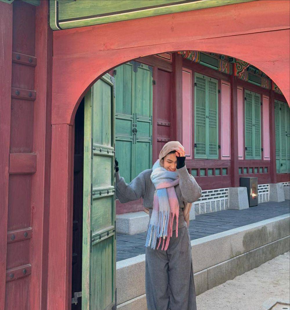 potret Xaviera Putri di Gyeongbokgung Palace (instagram.com/xavieraaputri)