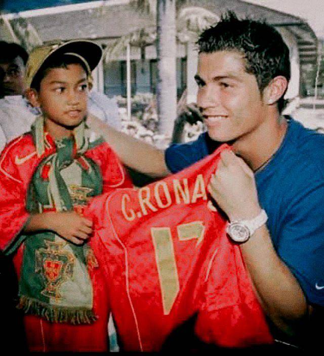 potret Atta Halilintar beli jersey bersejarah Cristiano Ronaldo (instagram.com/attahalilintar)