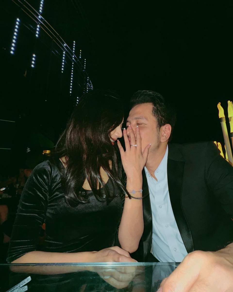 potret anniversary ke-2 pernikahan Glenca Chysara dan Rendi Jhon (instagram.com/glenchachysaraofficial)