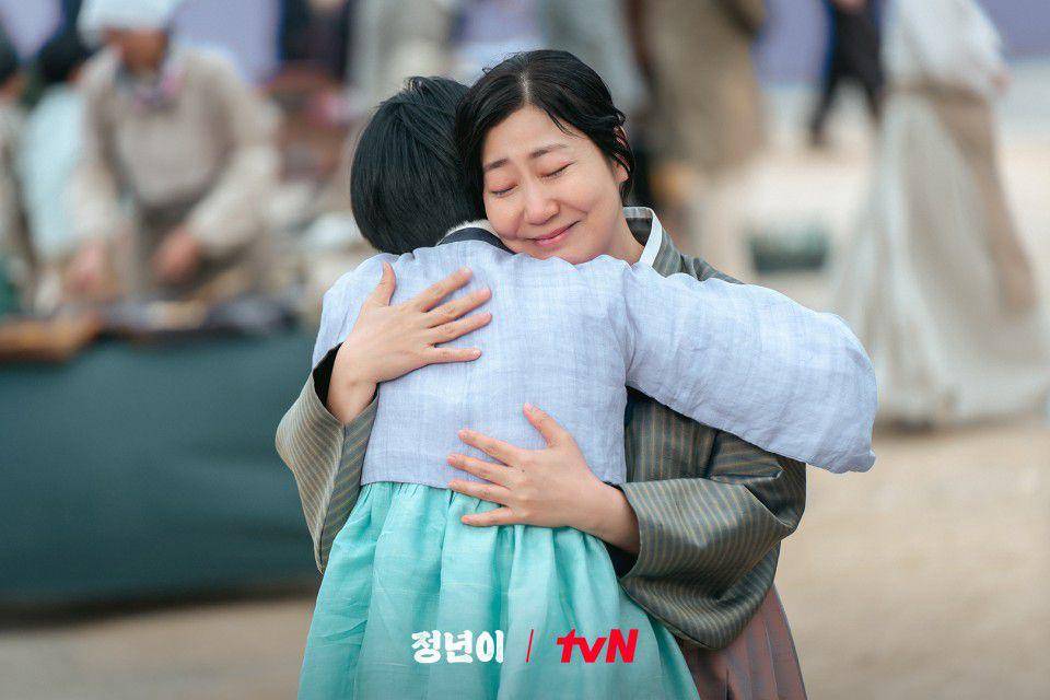 potret Ra Mi Ran di drakor Jeongnyeon: The Star is Born (dok. tvN/Jeongnyeon: The Star is Born)