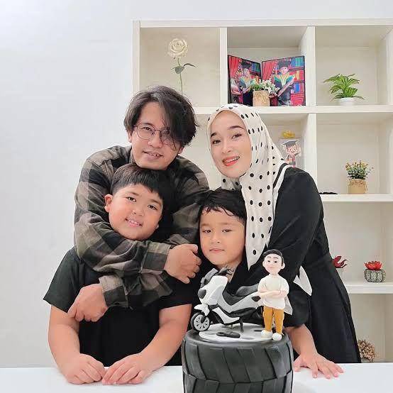 Ririe dan Ayus kompak demi anak (Instagram.com/ririe_fairus)
